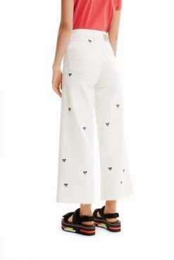 Desigual Mickeys - Relaxed Fit Jeans - White -Desigual 8619b026c81b4384a88eec731bb52590