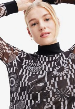 Desigual Slim- Longsleeve - Black -Desigual 8ef3cd05ada449568f05bc70809b0aa1