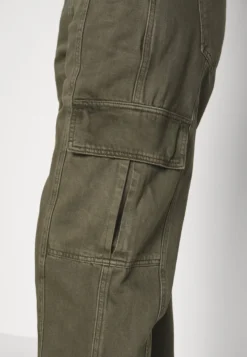 Desigual Denim Riga - Relaxed Fit Jeans - Khaki -Desigual 9638dd8d6c8840a9b94a07e76c346005 scaled