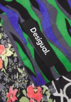 Desigual High Flowers - Sjaal - Black 5 Desigual High Flowers - Sjaal - Black -Desigual 9af4f71f99c04152bd551a7f09577730 scaled