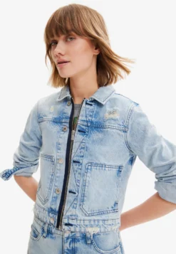 Desigual Eyes Denim Trucker - Spijkerjas - Denim Light Wash -Desigual 9caa3ce627fa4dbfad9730b12cbae6d0 scaled