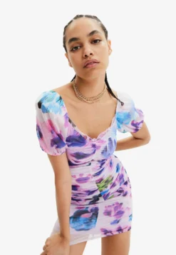 Desigual Arty Illustrationsweat - Etui-Jurk - Pink -Desigual a085c6356ab44d55bc993209cfc7fe44 scaled