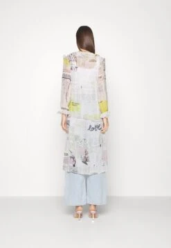 Desigual Digital - Blouse - White -Desigual a17cf82220584b12ae502ab7f39a75f7