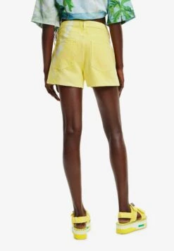 Desigual Tie-Dye Denim - Jeansshort - Yellow -Desigual a6c826b0128e4cac87a1c6ba19d37eec