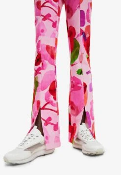 Desigual Designed By M. Christian Lacroix - Broek - Red 8 Desigual Designed By M. Christian Lacroix - Broek - Red -Desigual a7a655d8e11c49c48e6abc87efce4423