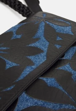 Desigual Onyx Venecia - Handtas - Dark Blue 9 Desigual Onyx Venecia - Handtas - Dark Blue -Desigual ac7f9004c2f0432b9558816cd747c662