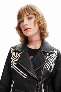 Desigual Chaq Jacksonville - Imitatieleren Jas - Black -Desigual b1f091d8847a45ec95770c5d7d7852d7 scaled