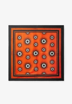 Desigual Geometric Square - Sjaal - Orange -Desigual b7220c1d59664fc688fcac5f27e29722