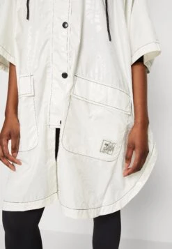 Desigual Poncho Psicolover Colima - Parka - Blanco Nieve 13 Desigual Poncho Psicolover Colima - Parka - Blanco Nieve -Desigual b9c5865f182c4d2bad62421a59c033e4