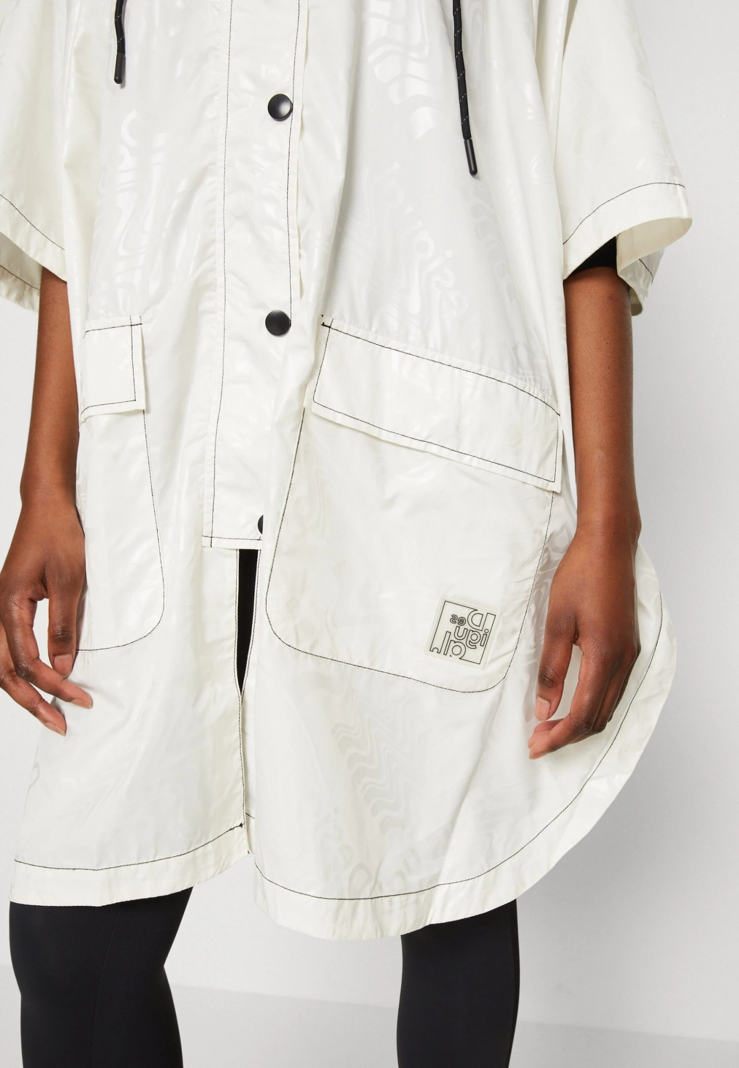 Desigual Poncho Psicolover Colima - Parka - Blanco Nieve 7 Desigual Poncho Psicolover Colima - Parka - Blanco Nieve - Afbeelding 7