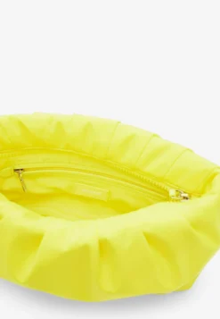 Desigual Midsize Crossbody With Trekking Strap - Handtas - Yellow -Desigual bbbb06a79ba94ddeb2e28956fb573ca3 scaled