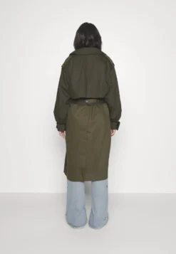 Desigual Jacket Trek - Trenchcoat - Kaki -Desigual bbc5ed5b7d21422da1c84ec93a467cc8 scaled