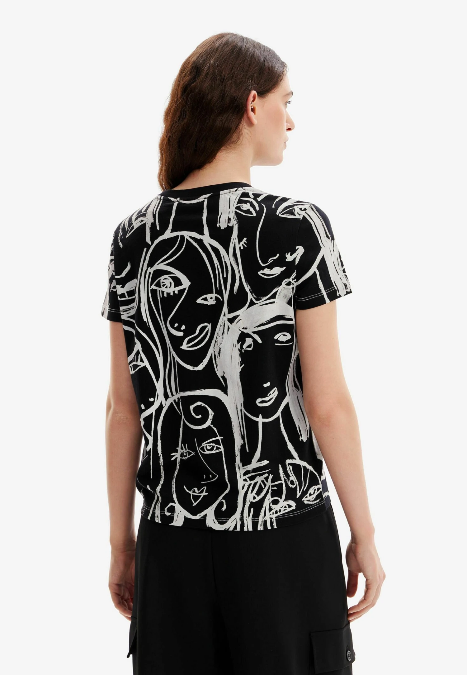 Desigual Contrasting Face - T-Shirt Print - Black 3 Desigual Contrasting Face - T-Shirt Print - Black - Afbeelding 3