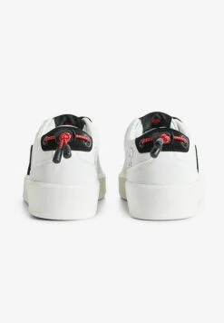 Desigual X Mickey Mouse - Sneakers Laag - White -Desigual c92e6b63b5454a519c0dc0acc8c52a39