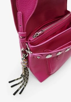 Desigual Midsize Half Logo - Schoudertas - Pink -Desigual cd0ccd28e11c4369a37d9d8fce753fcd