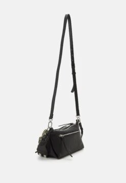 Desigual Half Logo Urus - Handtas - Black 11 Desigual Half Logo Urus - Handtas - Black -Desigual da8fbe0b3c754544bb8893efff6b26dc