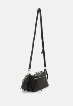 Desigual Half Logo Urus - Handtas - Black -Desigual da8fbe0b3c754544bb8893efff6b26dc scaled