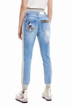 Desigual Disney - Relaxed Fit Jeans - Denim Light Wash 7 Desigual Disney - Relaxed Fit Jeans - Denim Light Wash -Desigual dd6f11f50a82438e859f1c4e829abae2