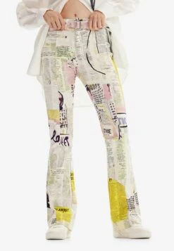 Desigual Newspaper Flare - Broek - White