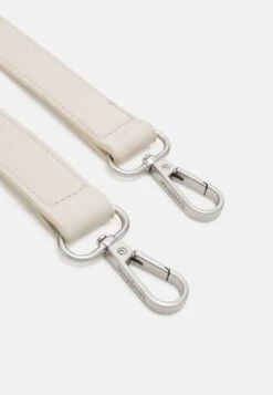 Desigual Acidulé Kuwait - Handtas - Tutti Frutti -Desigual e2b6d67212334c0db0b446e424c59ac2