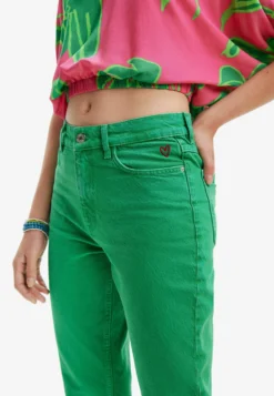 Desigual Washed-Effect Mom - Slim Fit Jeans - Green -Desigual e490c996db4440589f6140d1ee4399b1 scaled