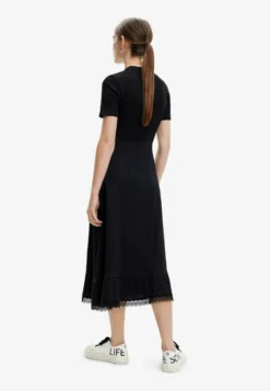 Desigual Embroidered Messageweat - Jurk - Black 7 Desigual Embroidered Messageweat - Jurk - Black -Desigual e7d2600de4184835b06d7e837d47880f scaled