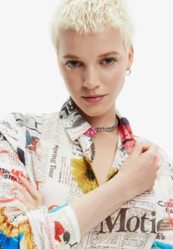 Desigual Long-Sleeve Newspaper - Overhemdblouse - White 8 Desigual Long-Sleeve Newspaper - Overhemdblouse - White -Desigual eea1ab8266a64f67964a660c5c5eb6ba scaled