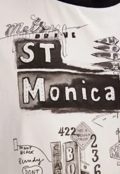 Desigual Illustration - T-Shirt Print - White -Desigual ef1cf39b78f3482d90eb86c117434b1e scaled