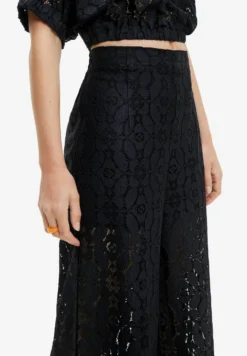 Desigual Sheer Lace - Broek - Black 8 Desigual Sheer Lace - Broek - Black -Desigual f1e3b03e72d443a2a9383a402e14086a scaled
