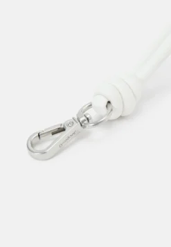 Desigual Mone - Telefoonhoesje - White -Desigual f401a853ac8a4d8f9bcd22e45b69cfb6 scaled