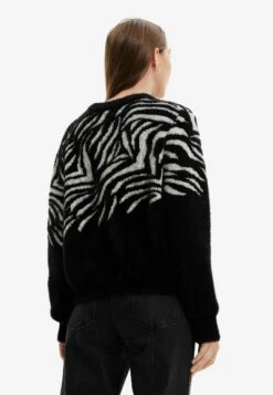 Desigual Zebra Fur-Effect - Trui - Black 7 Desigual Zebra Fur-Effect - Trui - Black -Desigual f737f350a5704200a7e7b9c139fc7702