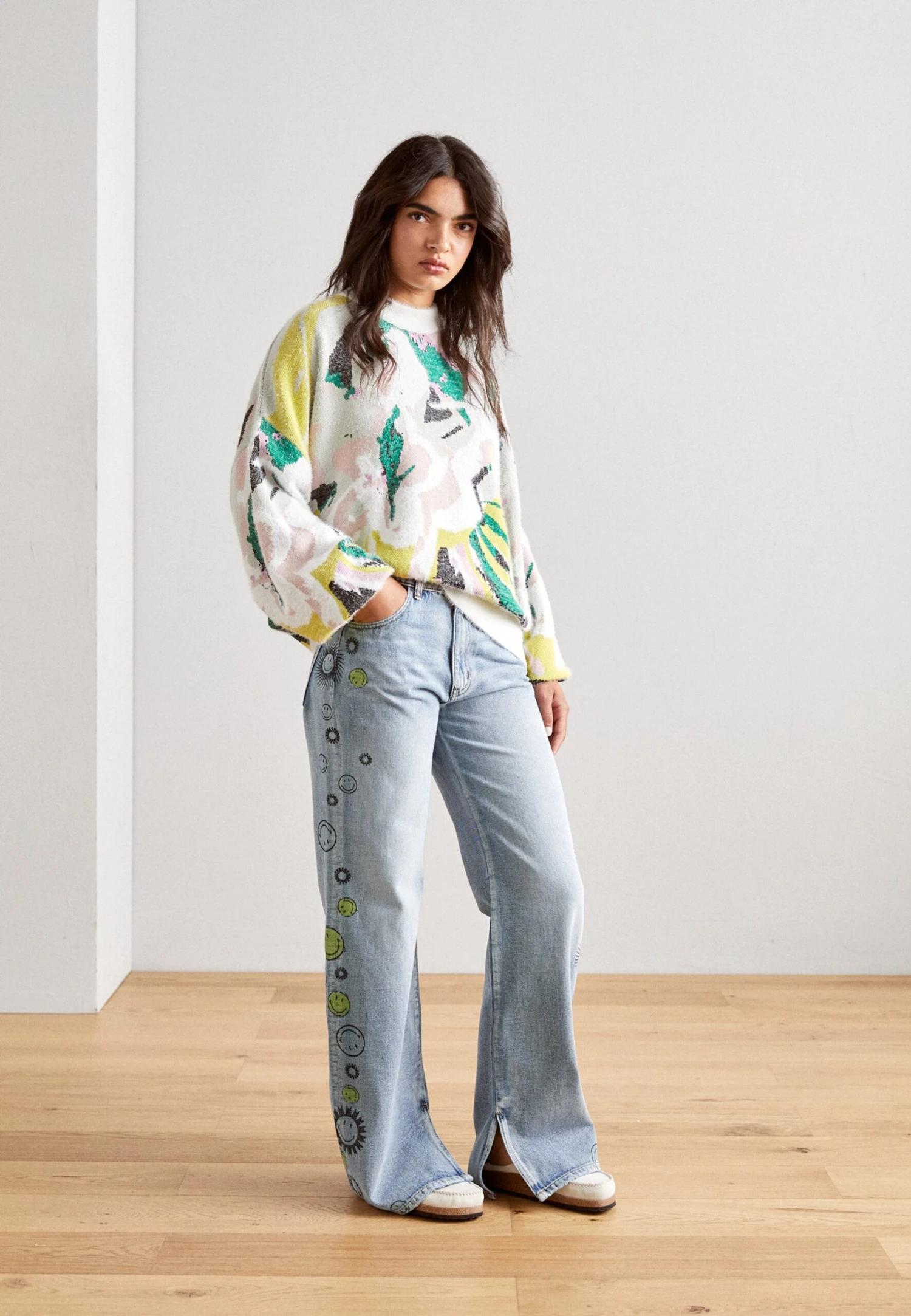 Desigual Smiley - Bootcut Jeans - Denim Medium Wash 2 Desigual Smiley - Bootcut Jeans - Denim Medium Wash - Afbeelding 2